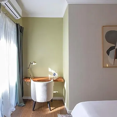Bossa & Bed Hostel *