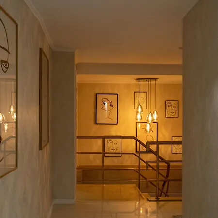 Bossa & Bed Hostal *