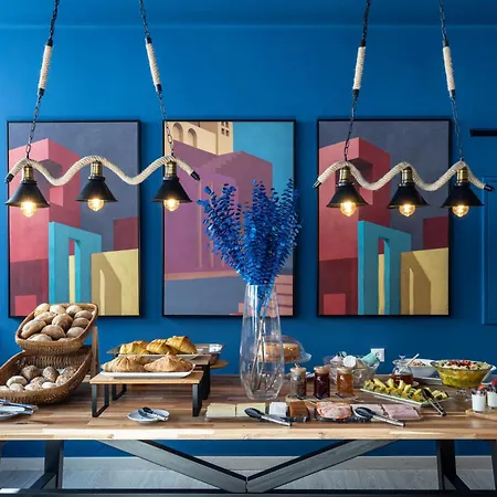 Bossa & Bed Хостел *